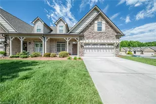 5209 Sunny Brook Ct, Clemmons, NC 27012 - Photo 2