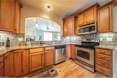 5209 Sunny Brook Court, Clemmons, NC 27012 - Photo 10