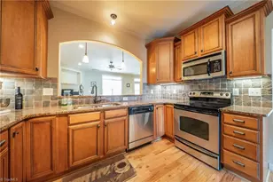 5209 Sunny Brook Ct, Clemmons, NC 27012 - Photo 10