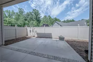 5209 Sunny Brook Ct, Clemmons, NC 27012 - Photo 12