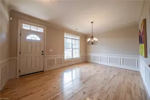 5209 Sunny Brook Ct, Clemmons, NC 27012 - Photo 2