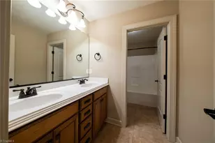 5209 Sunny Brook Ct, Clemmons, NC 27012 - Photo 38