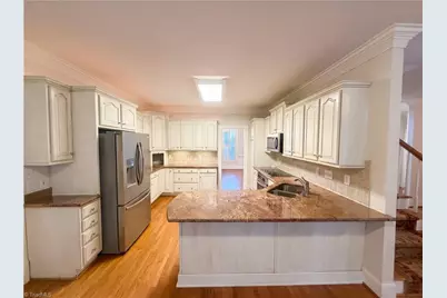 3800 Crosstimbers Drive, Greensboro, NC 27410 - Photo 10