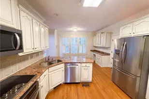 3800 Crosstimbers Dr, Greensboro, NC 27410 - Photo 2