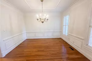 3800 Crosstimbers Dr, Greensboro, NC 27410 - Photo 8