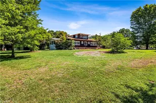 637 Stokesburg Rd, Walnut Cove, NC 27052 - Photo 6