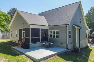 413 Lakewood Dr, Lexington, NC 27292 - Photo 4