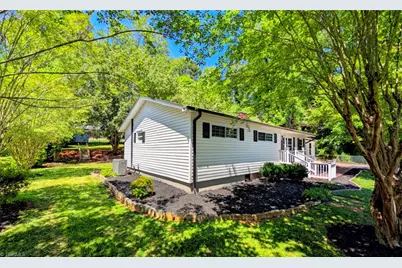 126 Mayfair Drive, Winston-Salem, NC 27105 - Photo 2