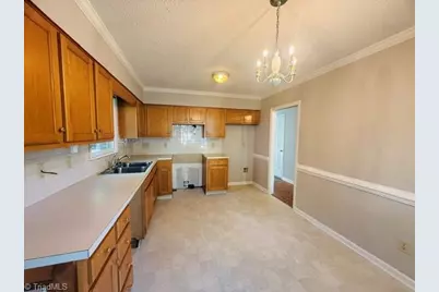5440 Winters Way, Greensboro, NC 27410 - Photo 4