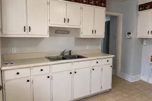 912 S English St, Greensboro, NC 27401 - Photo 8