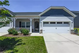 1629 Coopers Hawk Dr, Kernersville, NC 27284 - Photo 1