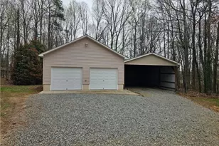 5712 Holly Grove Rd, Thomasville, NC 27360 - Photo 2