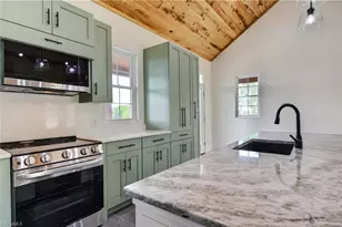 99 Moore Ln, Galax, VA 24333 - Photo 20