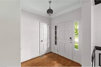 5041 Bennington Way, High Point, NC 27262 - Photo 4