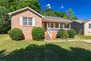 1528 Ambridge Ct, High Point, NC 27235 - Photo 2
