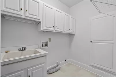 709 Bruton Place N, Greensboro, NC 27410 - Photo 14