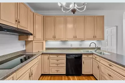 709 Bruton Place N, Greensboro, NC 27410 - Photo 10