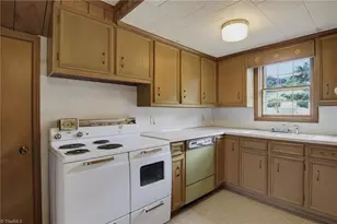 8003 Clinard Farms Rd, High Point, NC 27265 - Photo 30