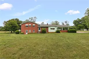 8003 Clinard Farms Rd, High Point, NC 27265 - Photo 4