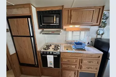 117 Elm Street, New London, NC 28127 - Photo 12