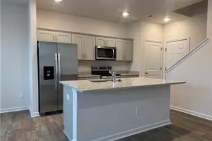 1310 Broholmer Ln, Greensboro, NC 27405 - Photo 6