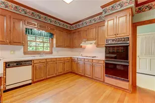 1406 Gibbs Rd, Reidsville, NC 27320 - Photo 16