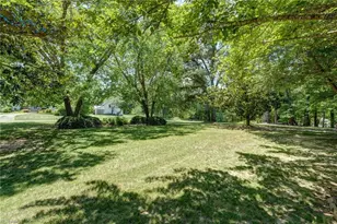 1406 Gibbs Rd, Reidsville, NC 27320 - Photo 2