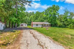 141 Winged Elm Ln, Mooresville, NC 28115 - Photo 2