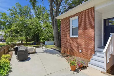2304 Elizabeth Avenue, Winston-Salem, NC 27103 - Photo 28