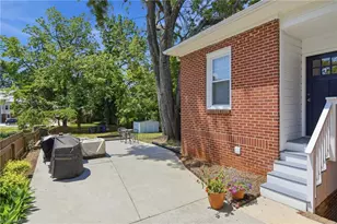 2304 Elizabeth Ave, Winston-Salem, NC 27103 - Photo 28