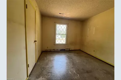 1674 Village Place, Winston-Salem, NC 27127 - Photo 18