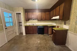 1674 Village Pl, Winston-Salem, NC 27127 - Photo 10