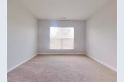 3926 Fountain Village Circle, High Point, NC 27265 - Photo 10
