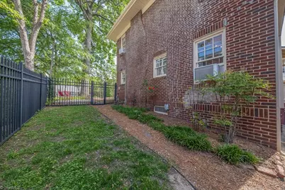 625 Fairmont Street, Greensboro, NC 27401 - Photo 26