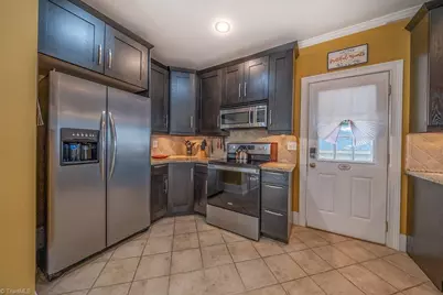 625 Fairmont Street, Greensboro, NC 27401 - Photo 12