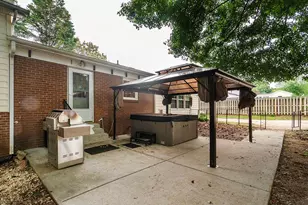 1311 Fleming Rd, Greensboro, NC 27410 - Photo 44