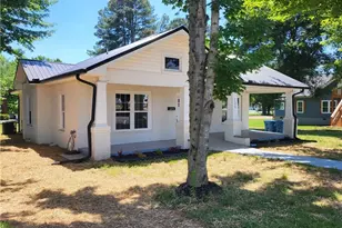 121 W Elm St, Yadkinville, NC 27055 - Photo 8