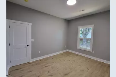 121 W Elm Street, Yadkinville, NC 27055 - Photo 32