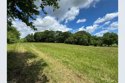 000 Barlow Court, King, NC 27021 - Photo 4