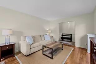 1210 Pembroke Rd, Greensboro, NC 27408 - Photo 6
