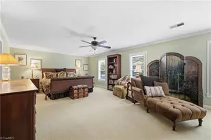 5705 Forest Manor Dr, Greensboro, NC 27410 - Photo 18