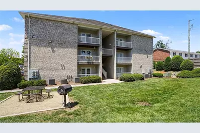 3431 N Church Street #307, Greensboro, NC 27405 - Photo 2