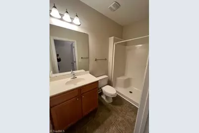 104 Sunset Circle #204, Greensboro, NC 27408 - Photo 10