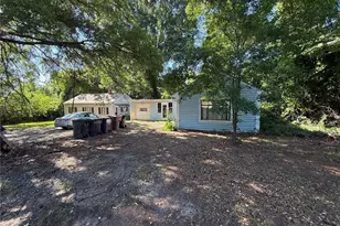 607 Creek Ridge Rd, Greensboro, NC 27406 - Photo 8