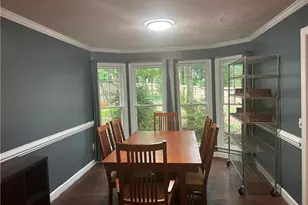 14 Country Woods Ct, Greensboro, NC 27410 - Photo 8
