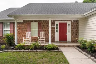 4301 Garden Club St, High Point, NC 27265 - Photo 2