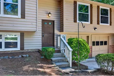 1109 Century Park Avenue, Kernersville, NC 27284 - Photo 4