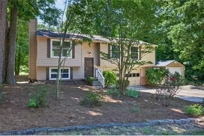 1109 Century Park Avenue, Kernersville, NC 27284 - Photo 2