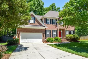 4017 Preswick Ct, High Point, NC 27265 - Photo 2