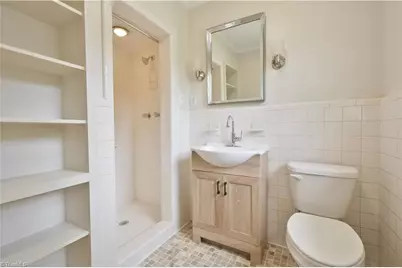 215 Raeford Avenue, Lexington, NC 27292 - Photo 22